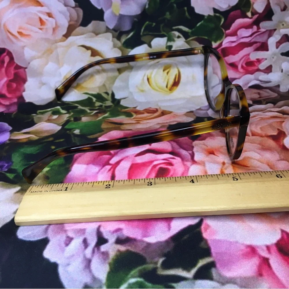 Moschino Tortoise color frames glasses MOS535 086